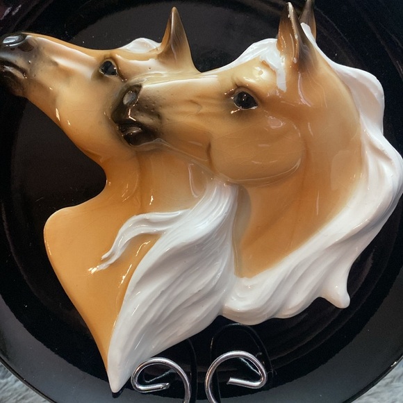 VINTAGE  3D HORSES
PLATE - Picture 10 of 16